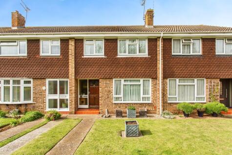 Kingfisher Close, Shoeburyness, Southend-on-Sea, Essex, SS3