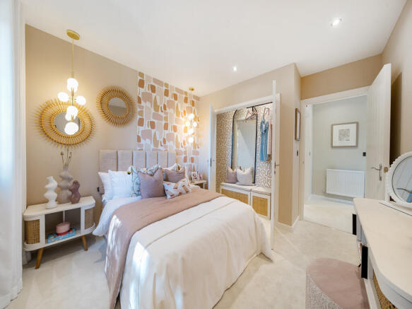 4 bed Detached for sale Image 8
