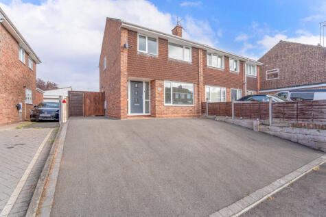 Delphinium Close, Kidderminster, DY11
