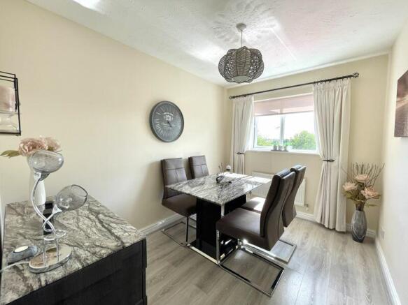 Bedroom 3 / Dining Room