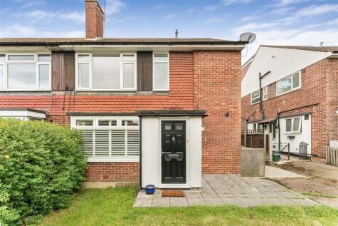Wimborne Close, Buckhurst Hill