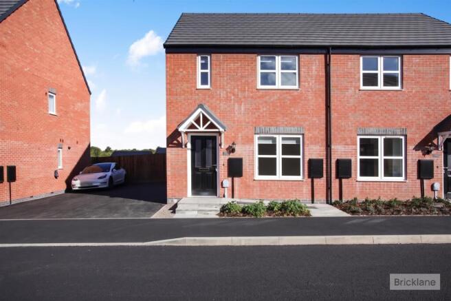 15 Coe Close - front.jpeg