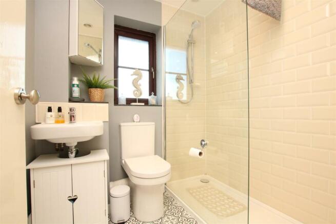 Shower Room.JPG