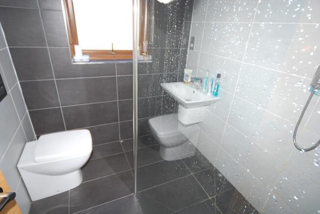 BEDROOM 1 EN-SUIT...
