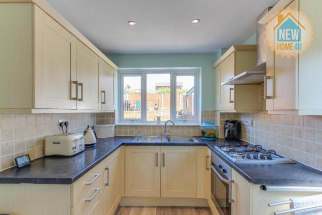 KITCHEN: