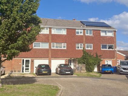 Dereham Way, Branksome, Poole, BH12