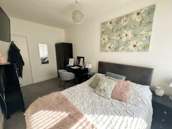BEDROOM TWO