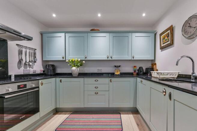 2-bed flat on Caledonian Road, Hillmarton Conservation Area, London, N7, £525,000