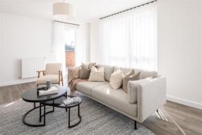 Flat 1, Rowan House, Bloomsbury Avenue, Southgate N14 4FR