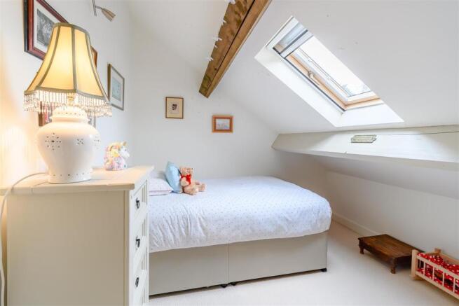 8420273-interior10.jpg