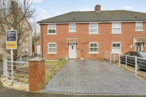 12, Fitzpiers Close, Taw Hill, Swindon SN25 1AJ