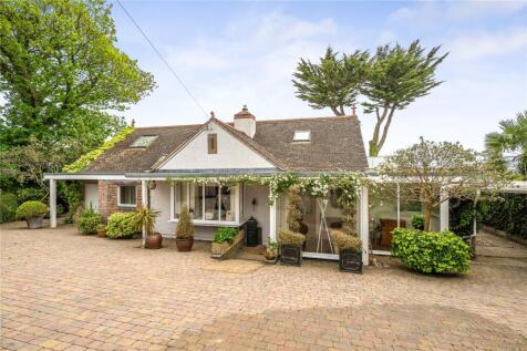 Sidmouth Road, Lyme Regis, Dorset, DT7