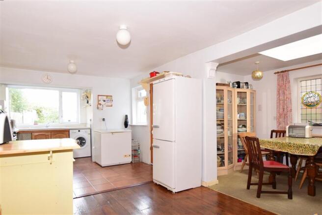 Kitchen/ Breakfast Room