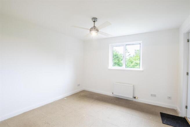 bedroom.one-2.jpg