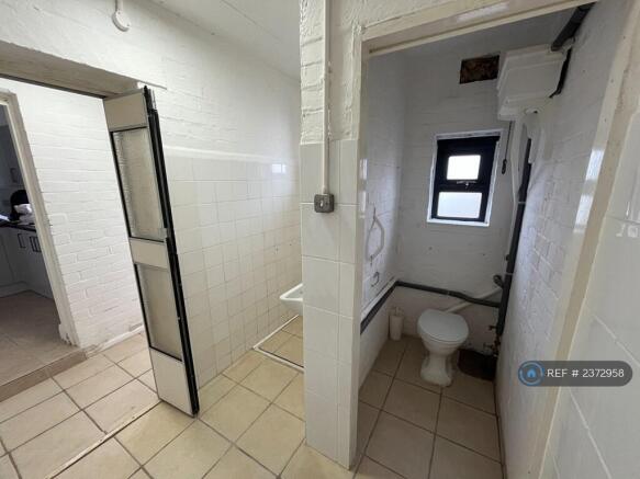 Downstairs Toilet 