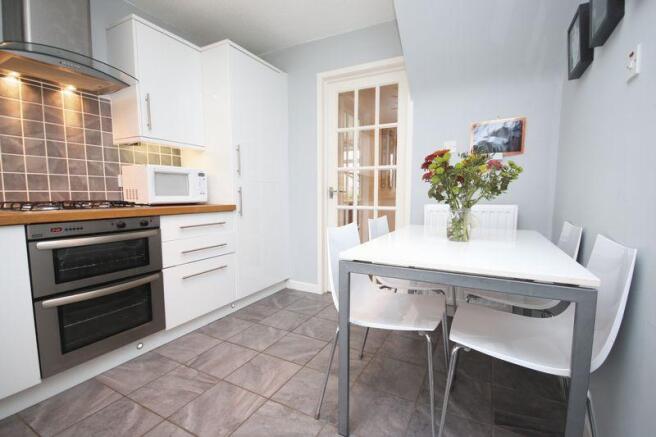 Kitchen (2)