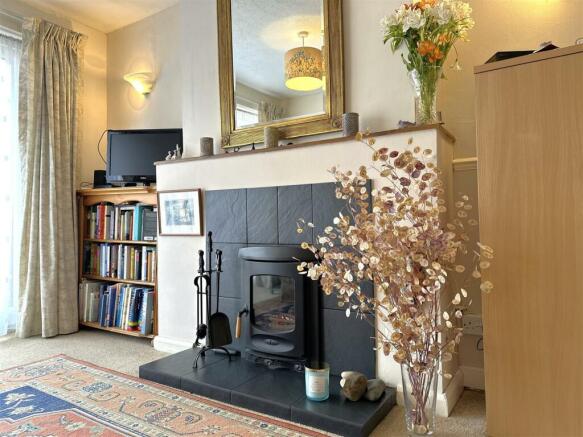 Fireplace & Inset Log Burner 126