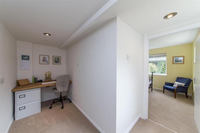 14 Brandles Road (4 