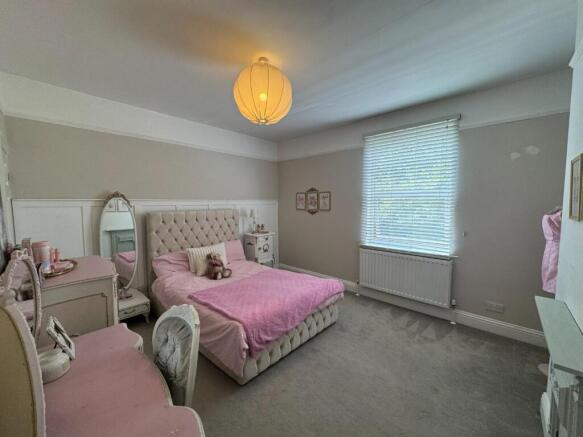 2 bed Terraced to rent Image 7