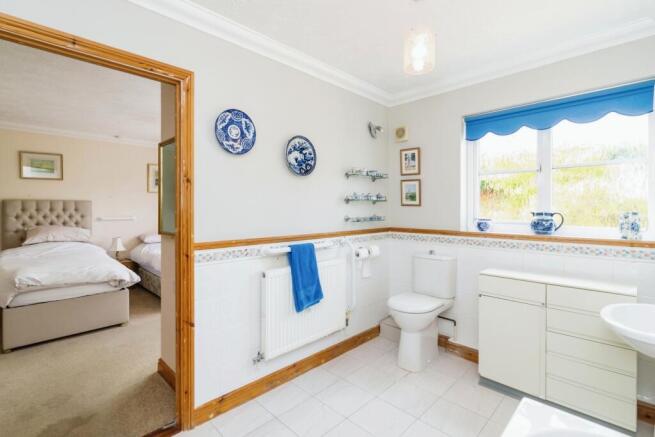Ensuite