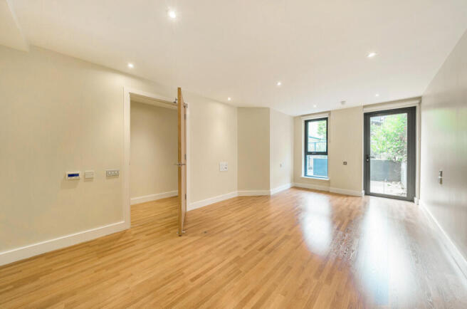 1354172-9-68c182f...