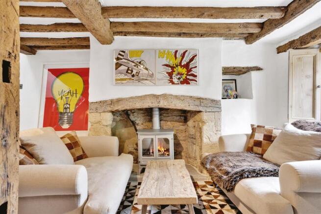 Living Room 2.jpg