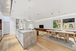 12, Oakley Street, London SW3 5NT
