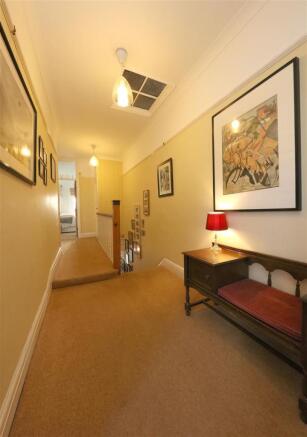 2 Highfield Rd 7530.JPG