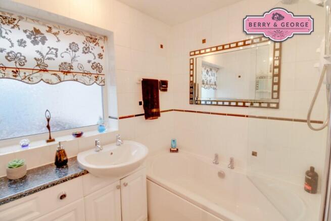 DOWNSTAIRS BATHROOM