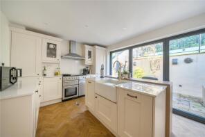 5, Hillcrest Road, Westerham TN16 3UA