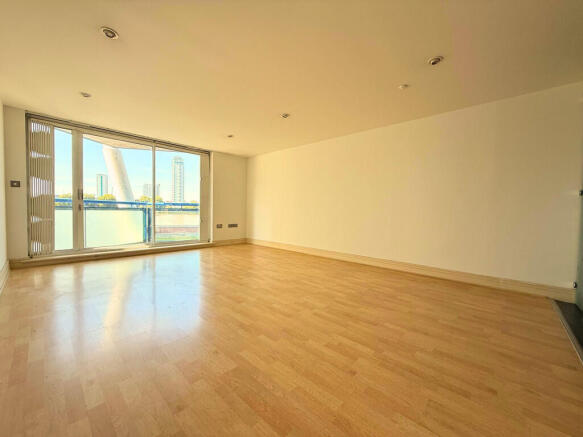 d857b16a-6345-4d4...