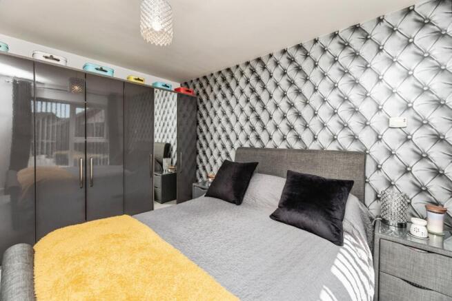 2 bed Semi-Detached for sale Image 11