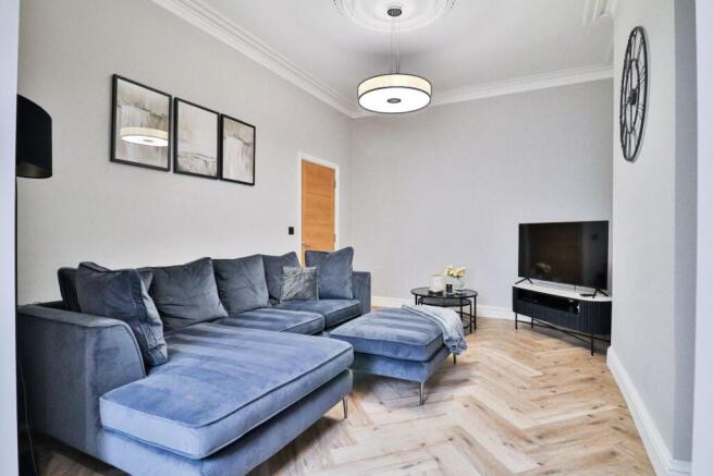 5 bed Terraced for sale Image 4