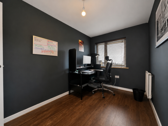 3 bed Semi-Detached to rent Image 6