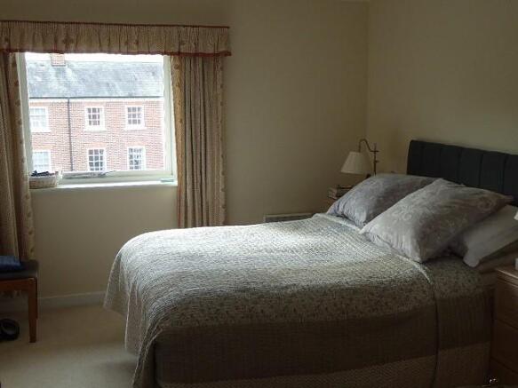 Bedroom 1 (1)