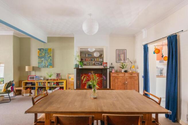3G2PRBN - Dining Room C.jpg
