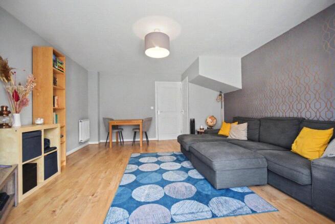 3 bed Terraced for sale Image 12