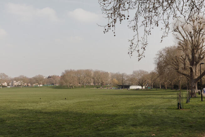 334784 - RF-26-HALLIWELL-COURT-SE22-053.jpg