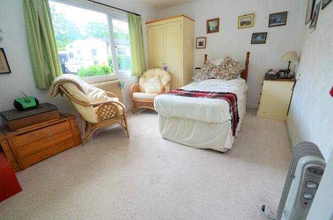 Six Acre, Pathfinder Village, Exeter photo 4