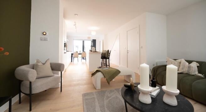 3 bed Town House to rent Image 4