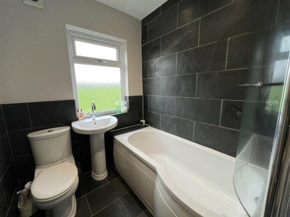 HOUSE BATHROOM