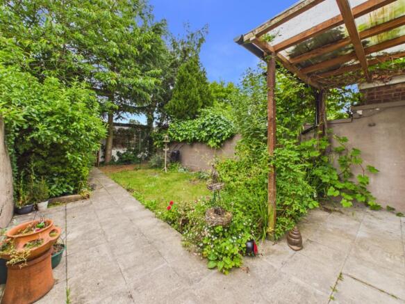 3 bed Terraced for sale Image 4