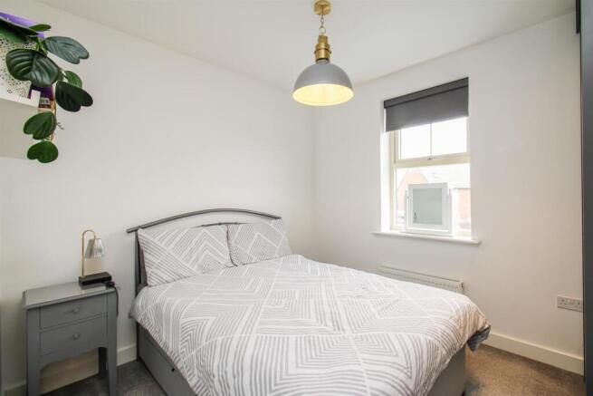 3 bed Semi-Detached for sale Image 9