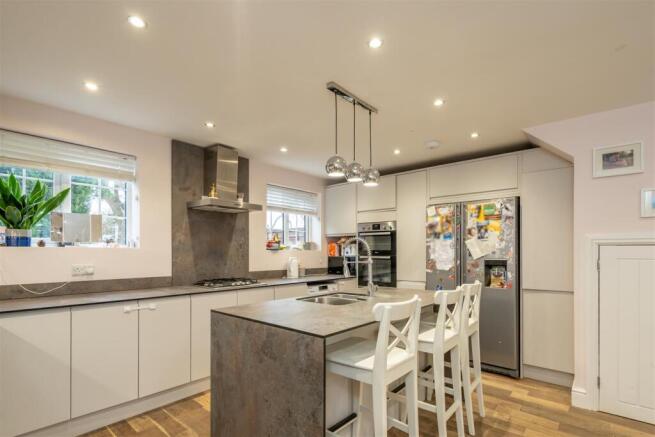 Kitchen Area.jpg