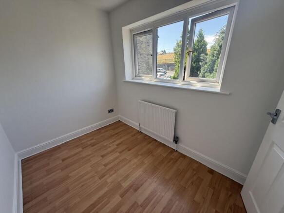 2 bed Town House for sale Image 5
