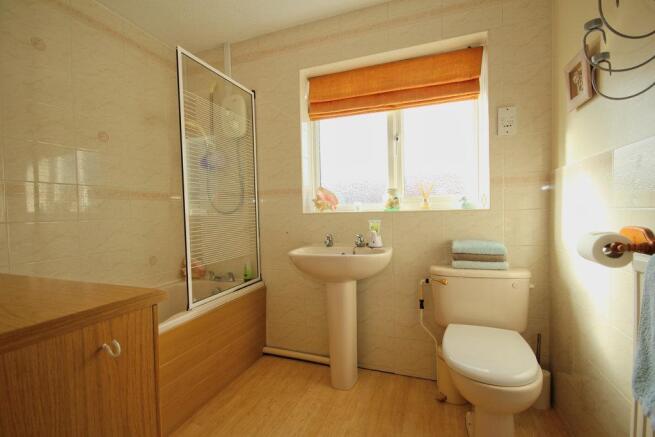 14 Crofters Drive, COTTINGHAM (52)_lzn.jpg