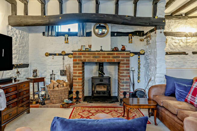 8660602-interior1...