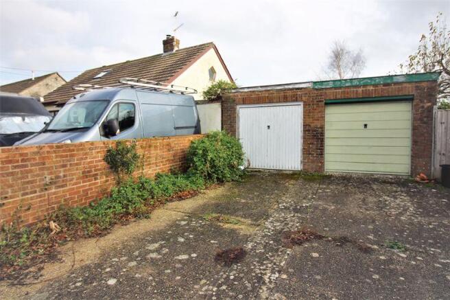 Garage & O...