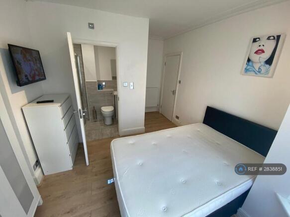 *Avail 9th April* Double Ensuite Room 1 - £799