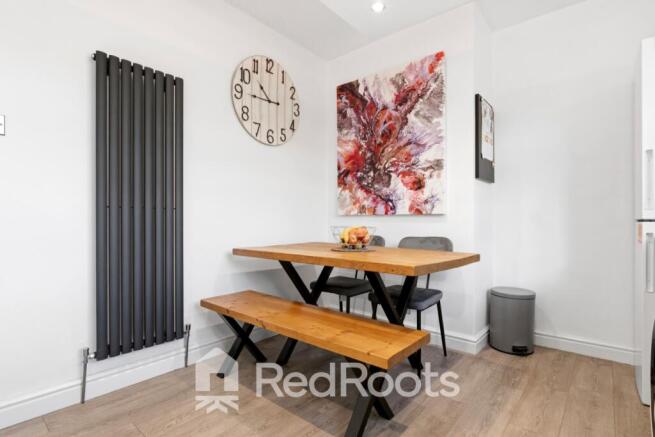 3 bed Semi-Detached for sale Image 6